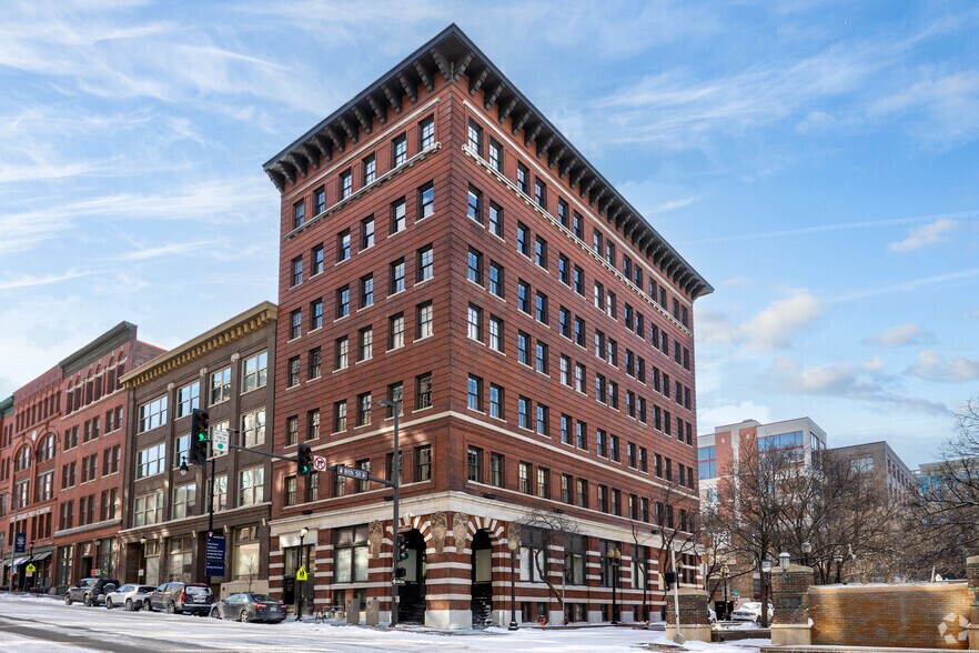 800 Broadway — the 1903 Harvey-Dutton building restored into historic lofts in Kansas City